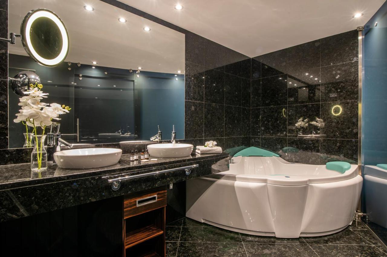 Hotel Starc By Pierre & Vacances Premium Andorra la Vella Dış mekan fotoğraf